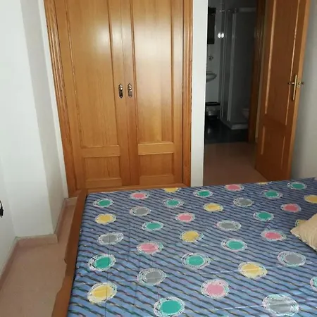 Habitacion Alicante 홈스테이 *